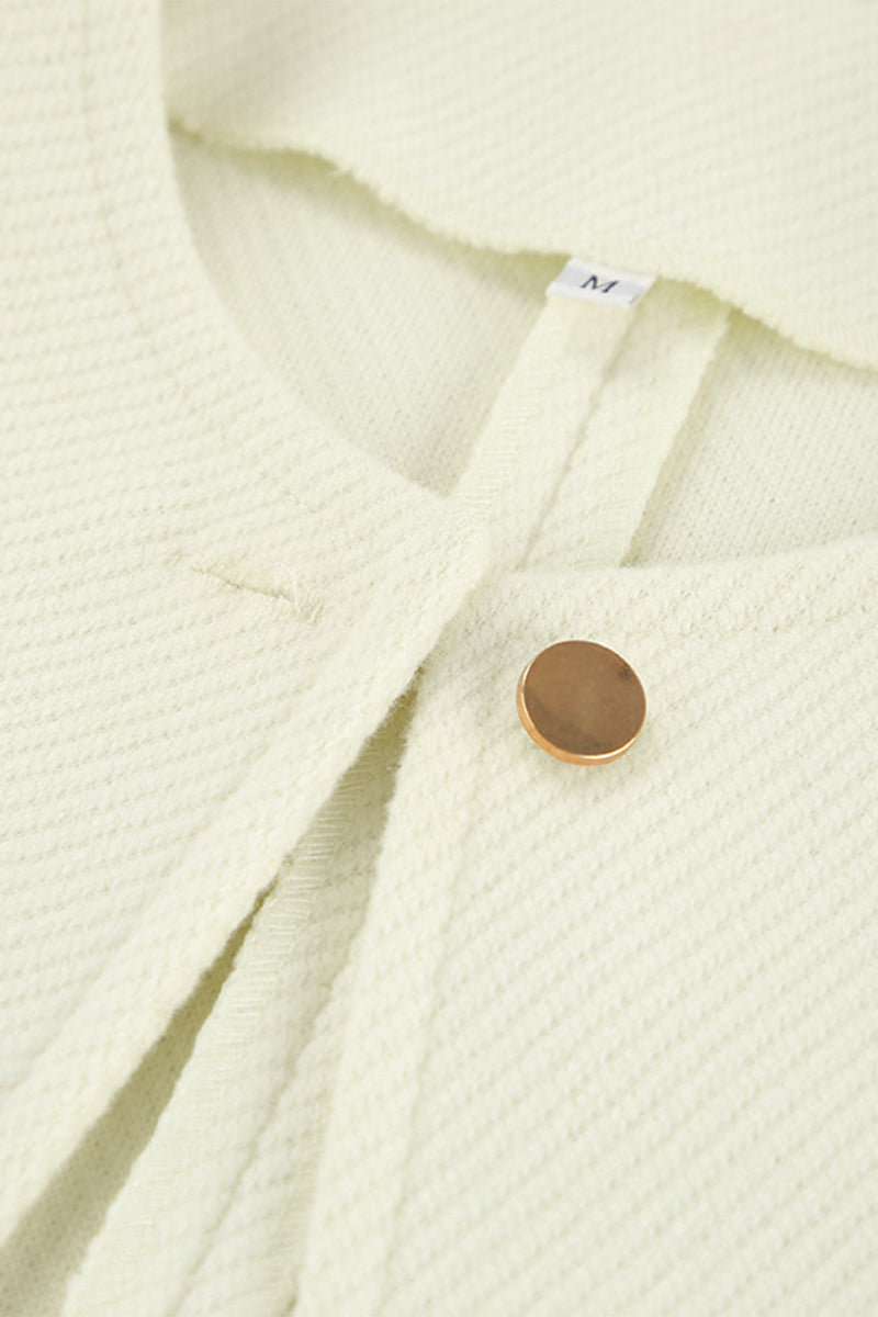Concha® | Casual everyday outerwear with solid color buttons and O-neck