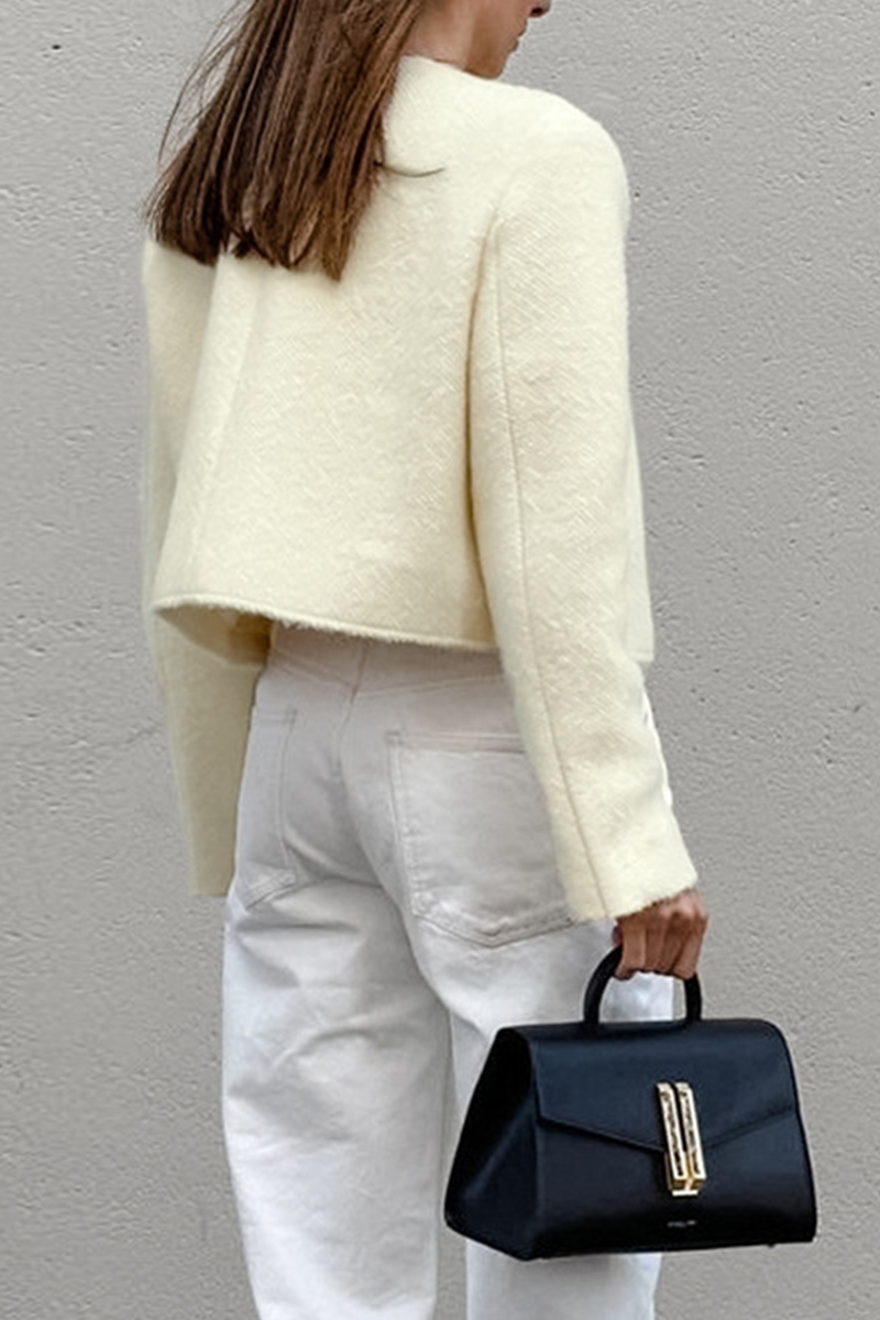 Concha® | Casual everyday outerwear with solid color buttons and O-neck