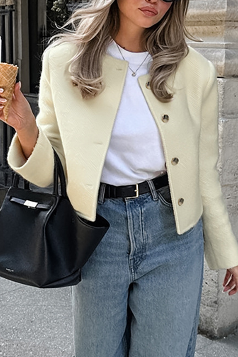 Concha® | Casual everyday outerwear with solid color buttons and O-neck