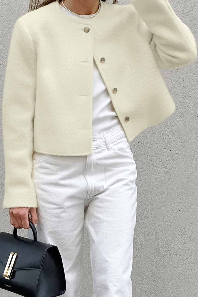 Concha® | Casual everyday outerwear with solid color buttons and O-neck