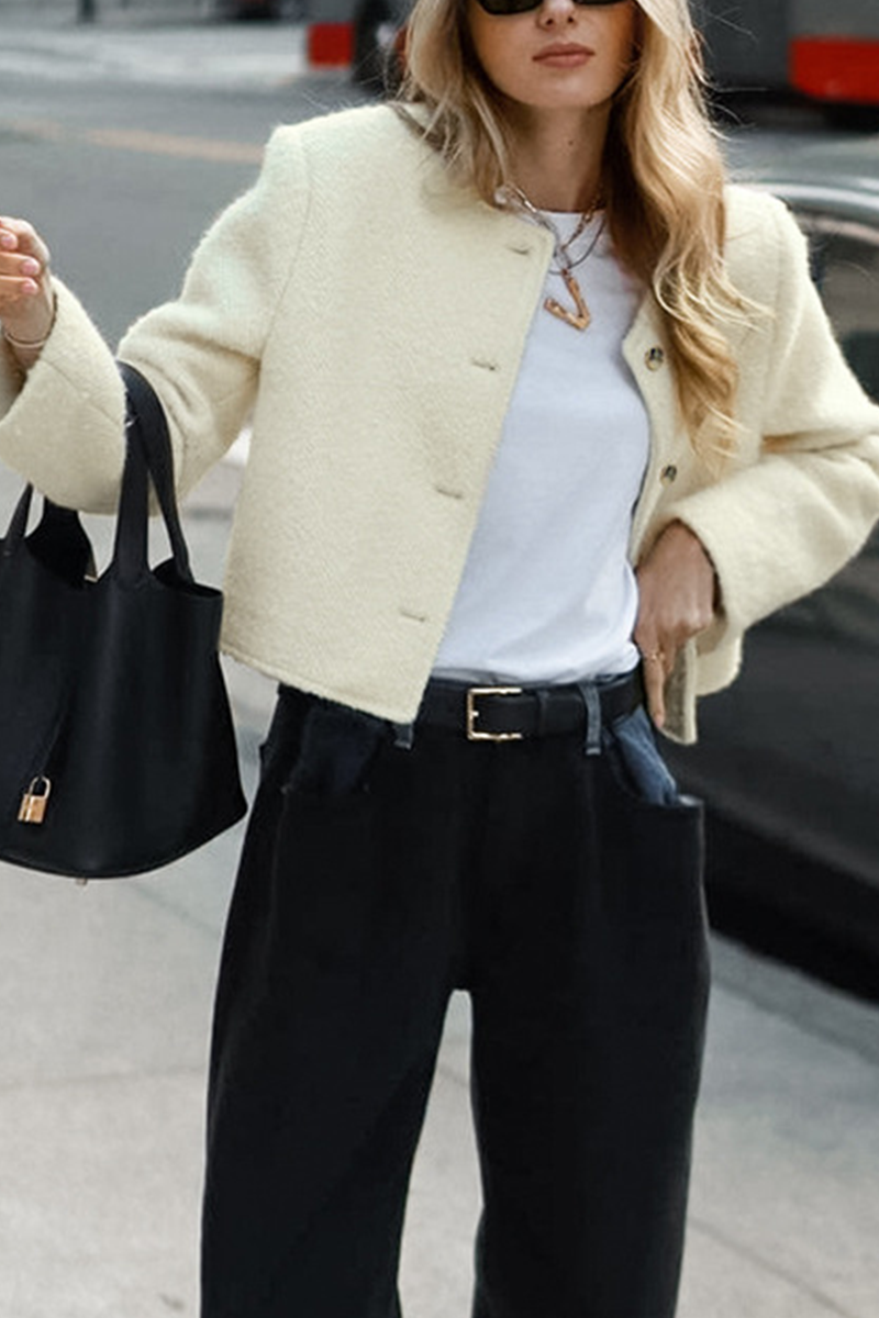 Concha® | Casual everyday outerwear with solid color buttons and O-neck