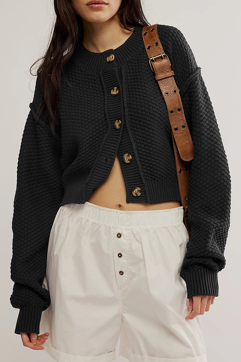 Dunja® | Casual everyday outerwear with solid color buttons and O-neck
