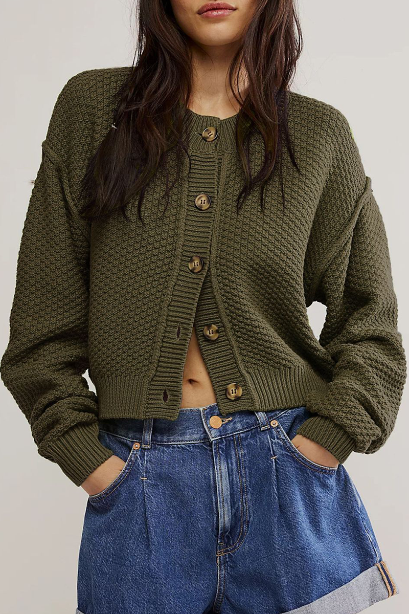 Dunja® | Casual everyday outerwear with solid color buttons and O-neck