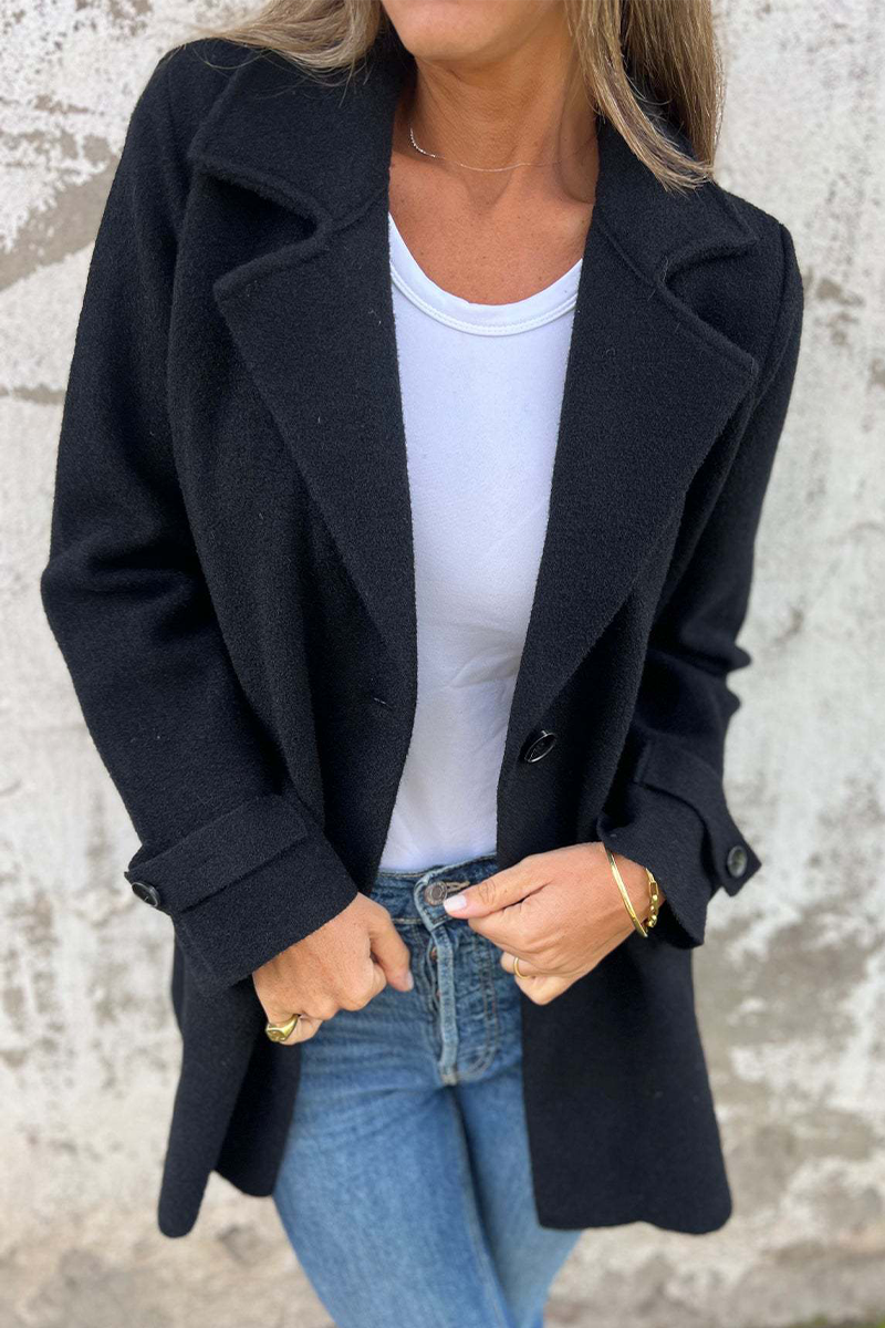 Edith® | Casual everyday outerwear with buttons and a large reversible collar