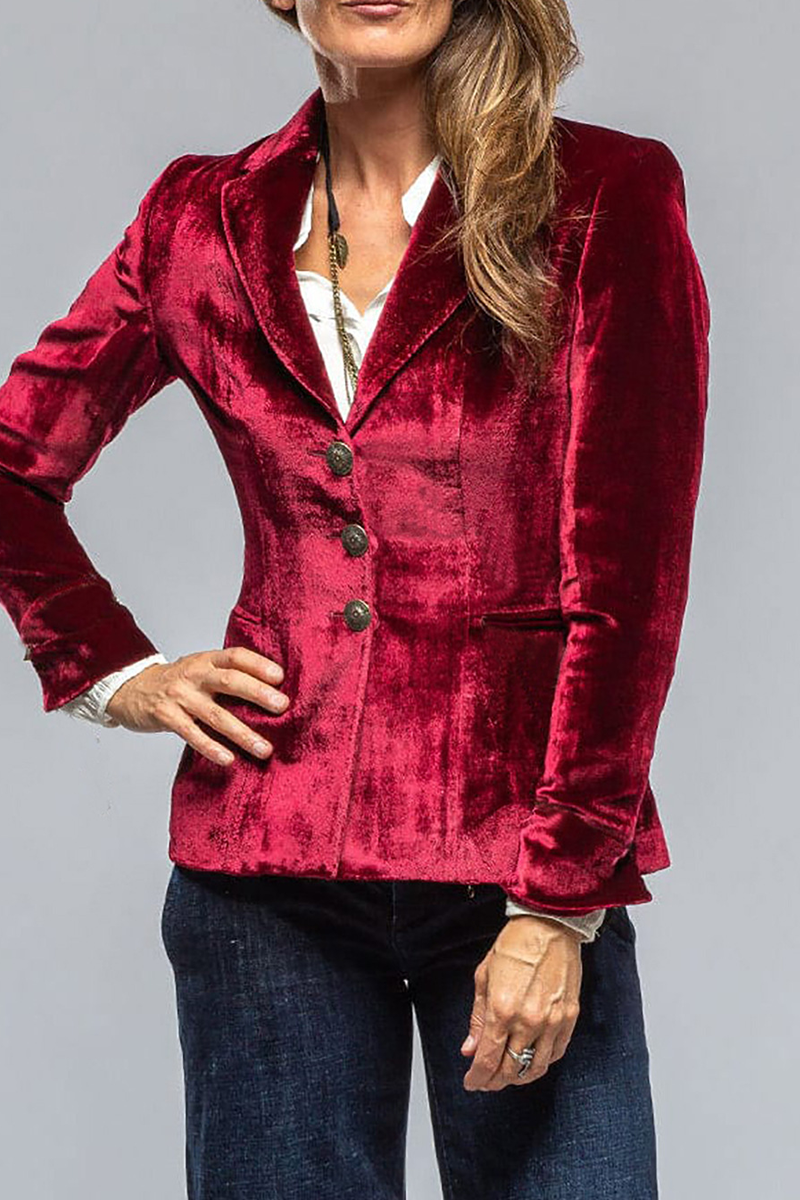 Eefje® | Casual everyday outerwear with pocket buttons and reversible collar