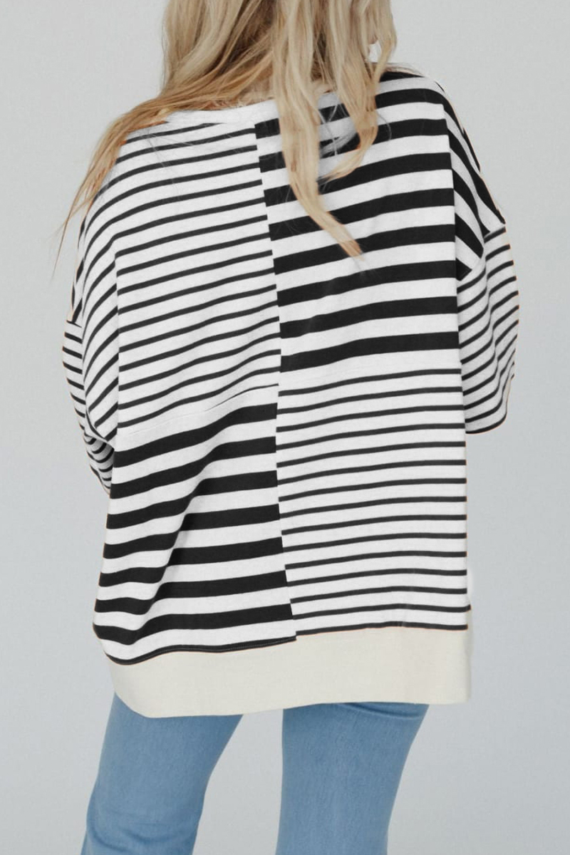 Beatriz® | Casual t-shirts with stripes and buttons, patchwork contrast and O-neck