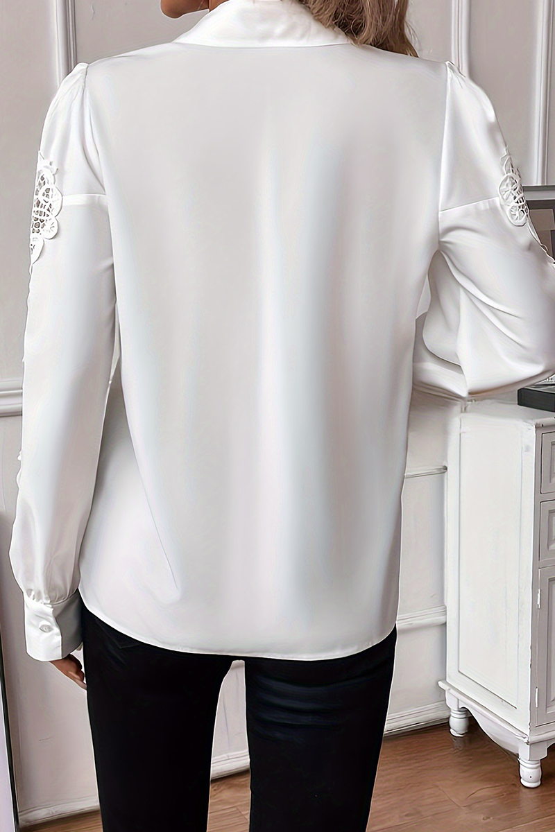 Dana® | Casual everyday blouses with lace buttons and turn-down collars