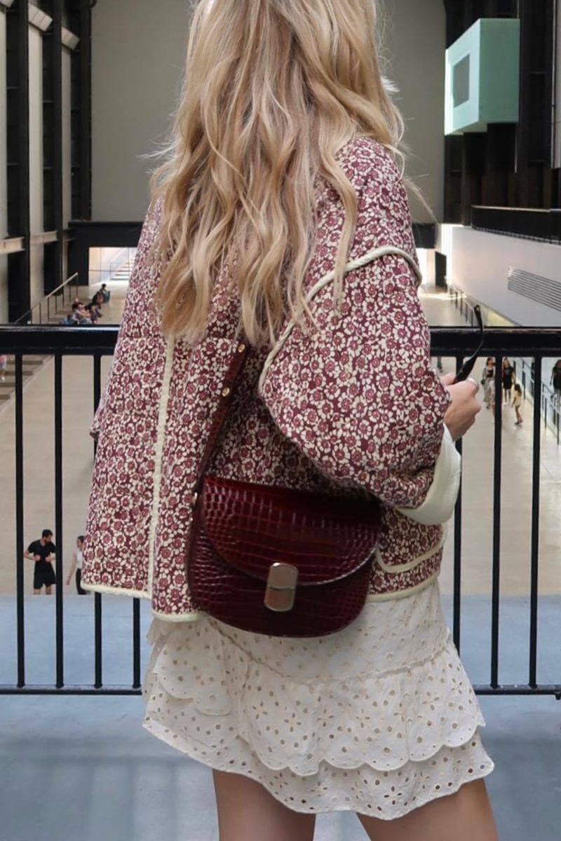 Clarisa® | Fashionable and effortless winter garment