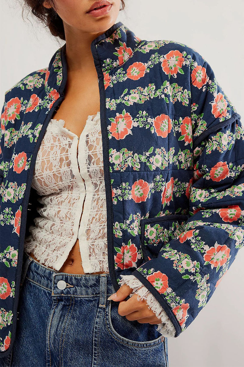 Clarisa® | Fashionable and effortless winter garment