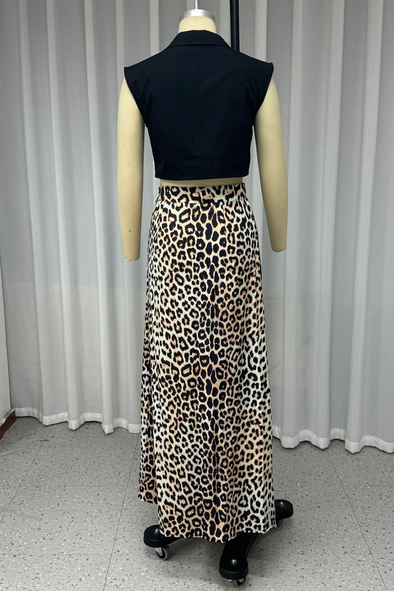 Alejandra® | Casual, sleeveless two-piece suit with a leopard slit and V-neck