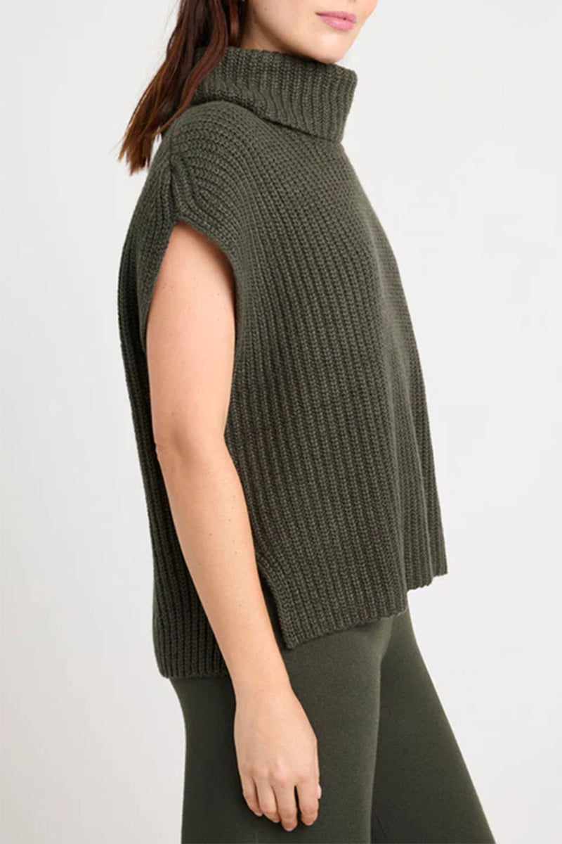 Carolina® | Casual Solid Color Turtleneck Sweaters (3 Colors)