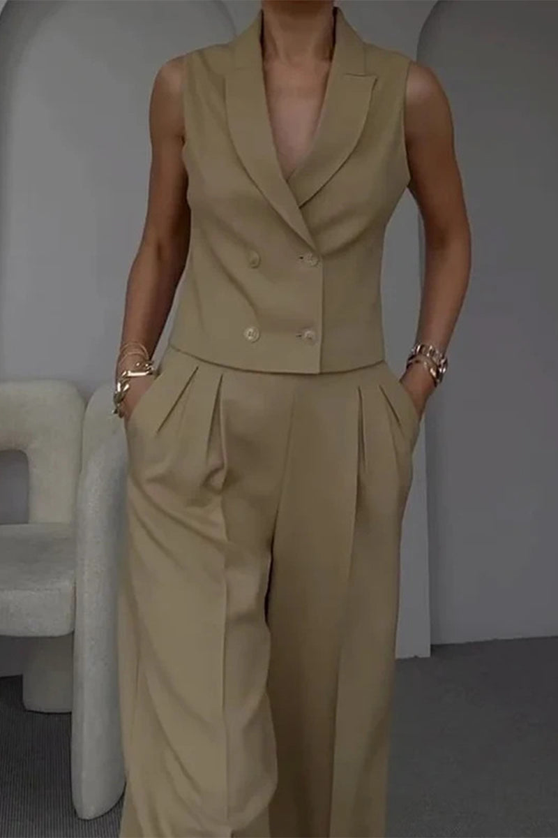 Brenda® | Casual, sleeveless two-piece suit with a gathered turn-down collar and pockets