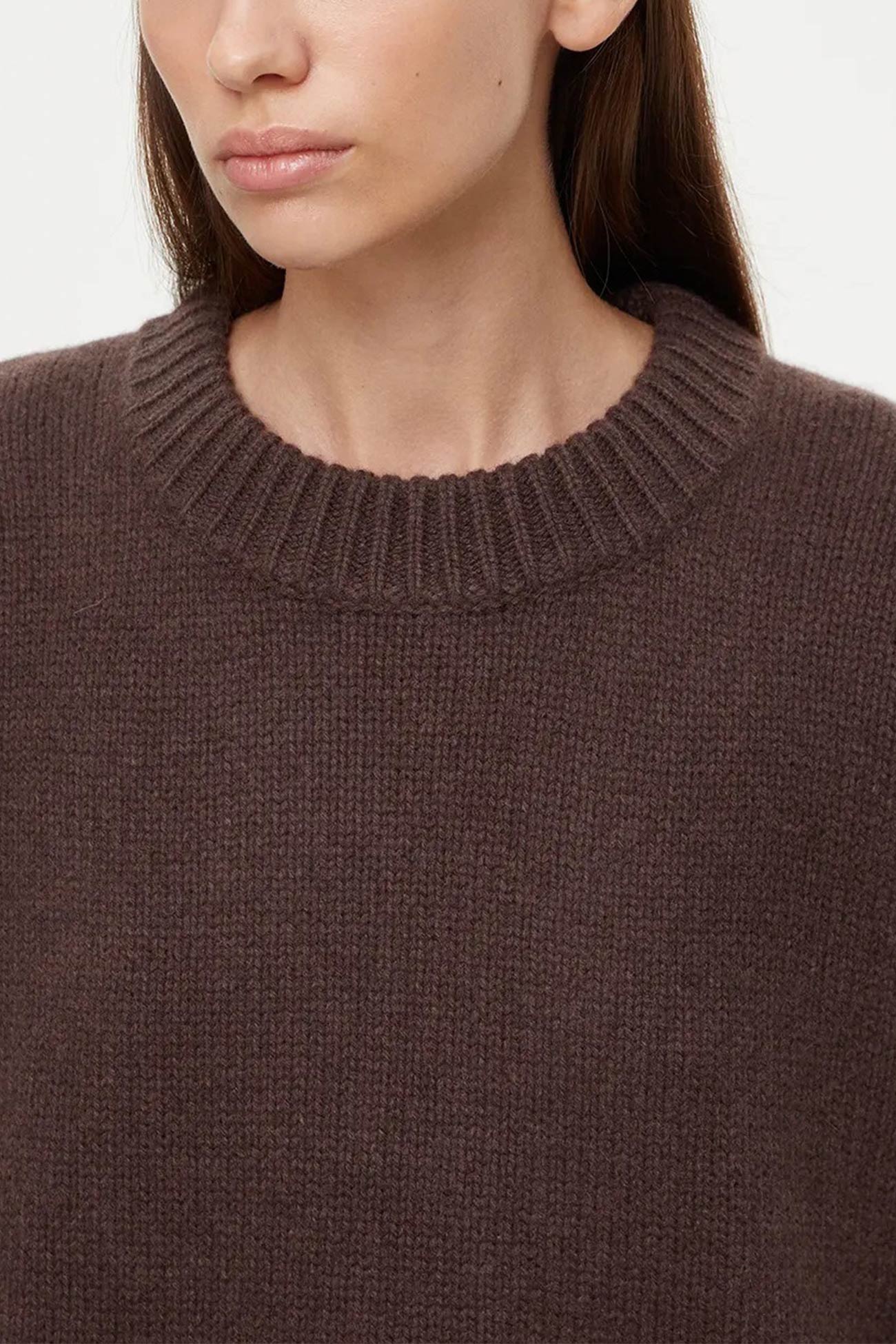 Carmen® | Round Neck Solid Color Pullover Sweater