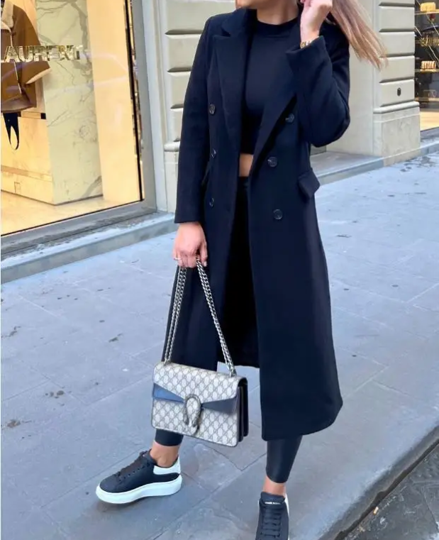 Azucena® | Classic and elegant winter garment