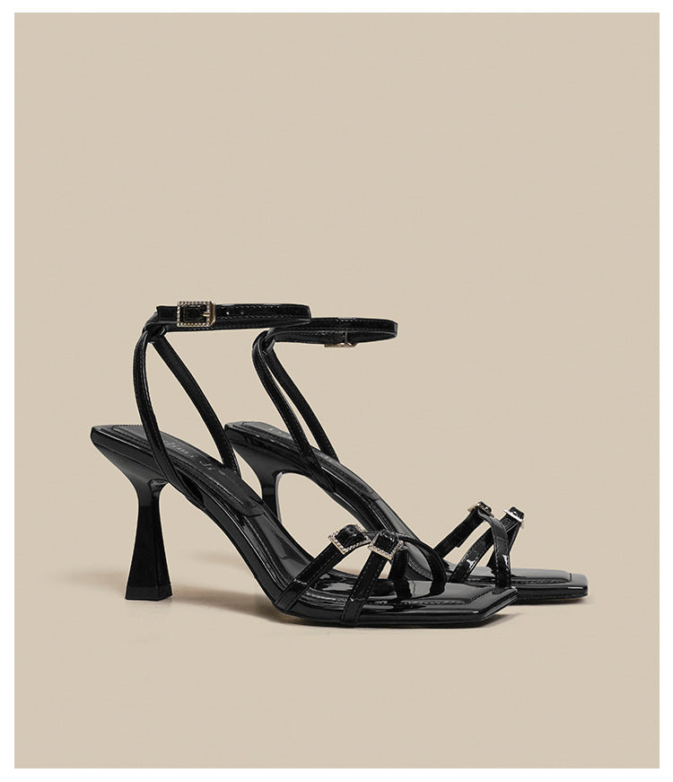 Brigid® | Women's shoes with a chunky heel and ankle strap