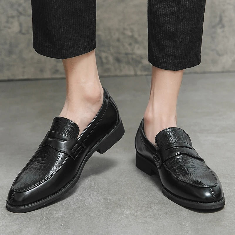 Bryan | Classic Elegant Low Shoes for Every Occasion