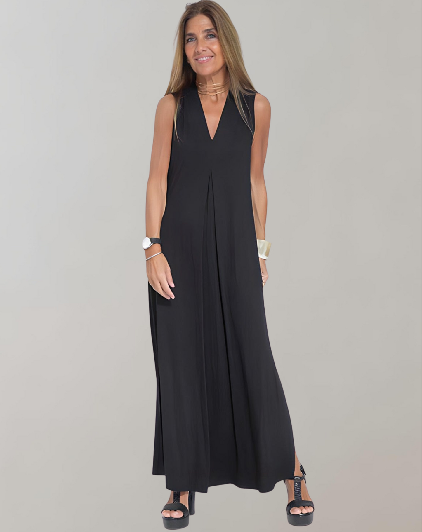 Elara® | V-neck dress