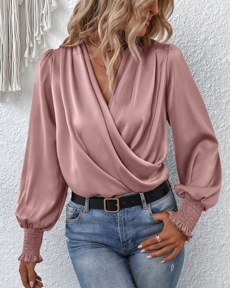 Claudia® | Elegant blouse with a V-neck