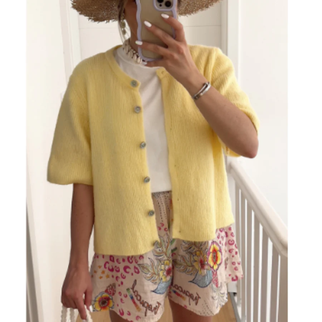 Ariadna® | Comfortable cardigan for women