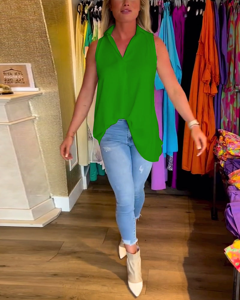 Carla® | Sleeveless blouse with ruffles and lapels