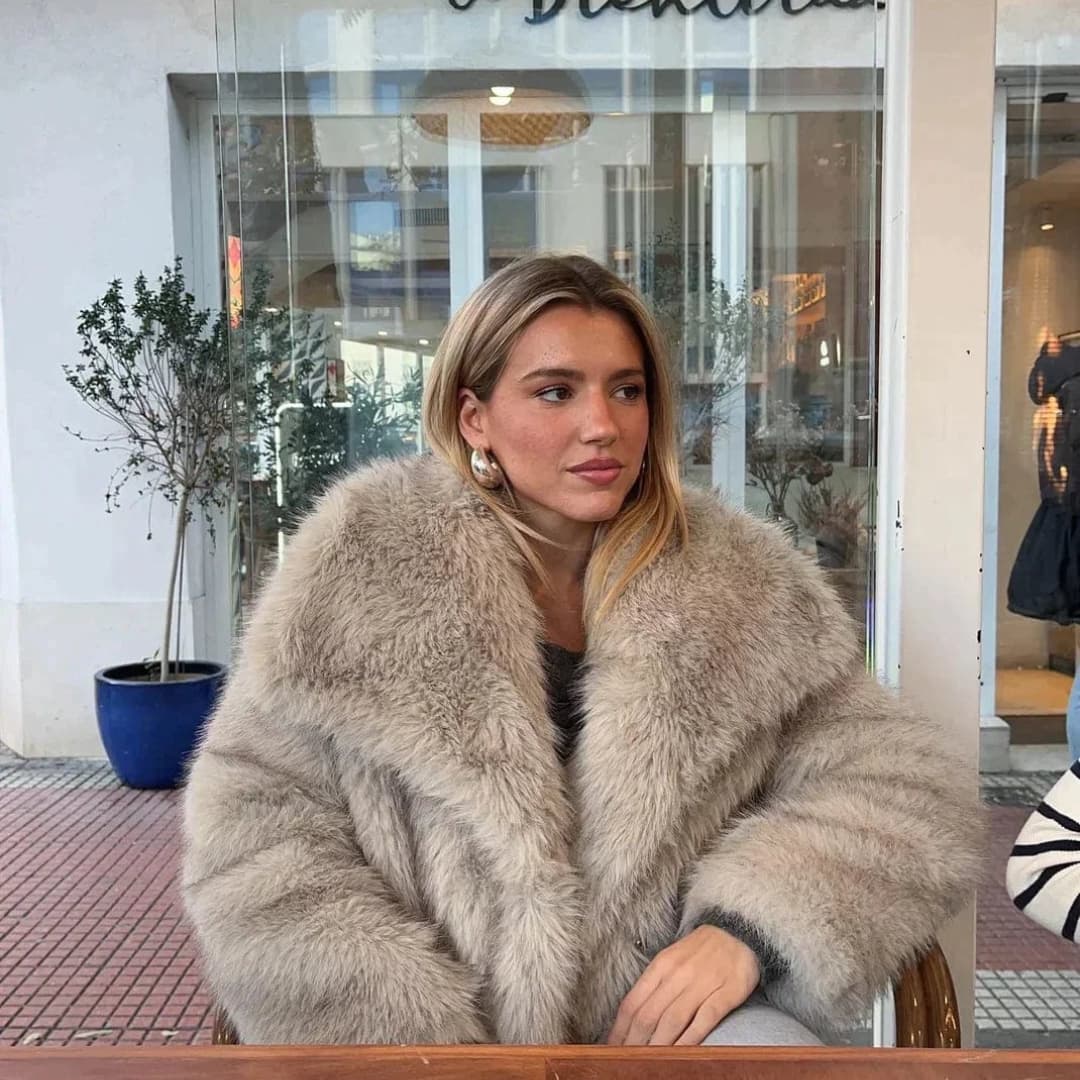 Carolina® | Fluffy coat for women