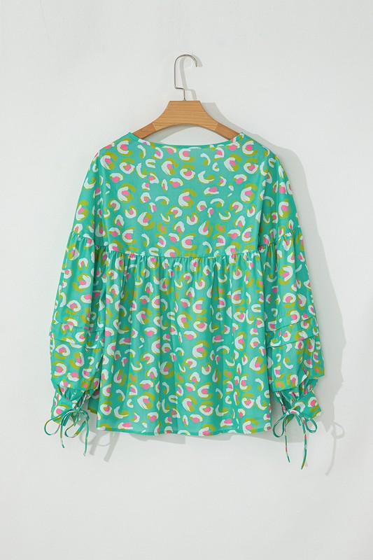 Carys® | Printed lace-up babydoll blouse with lantern sleeves