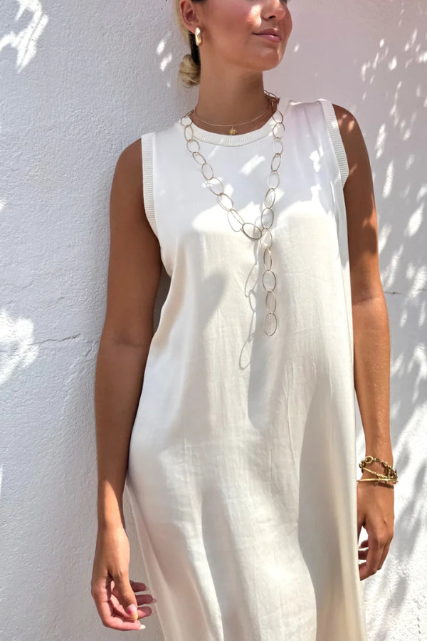 Elizabeth® | Satin midi dress with seam detail