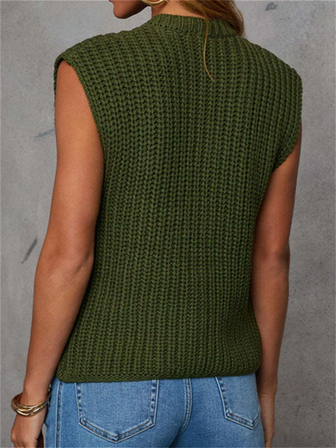 Beatriz® | Button-down sweater vest with pockets