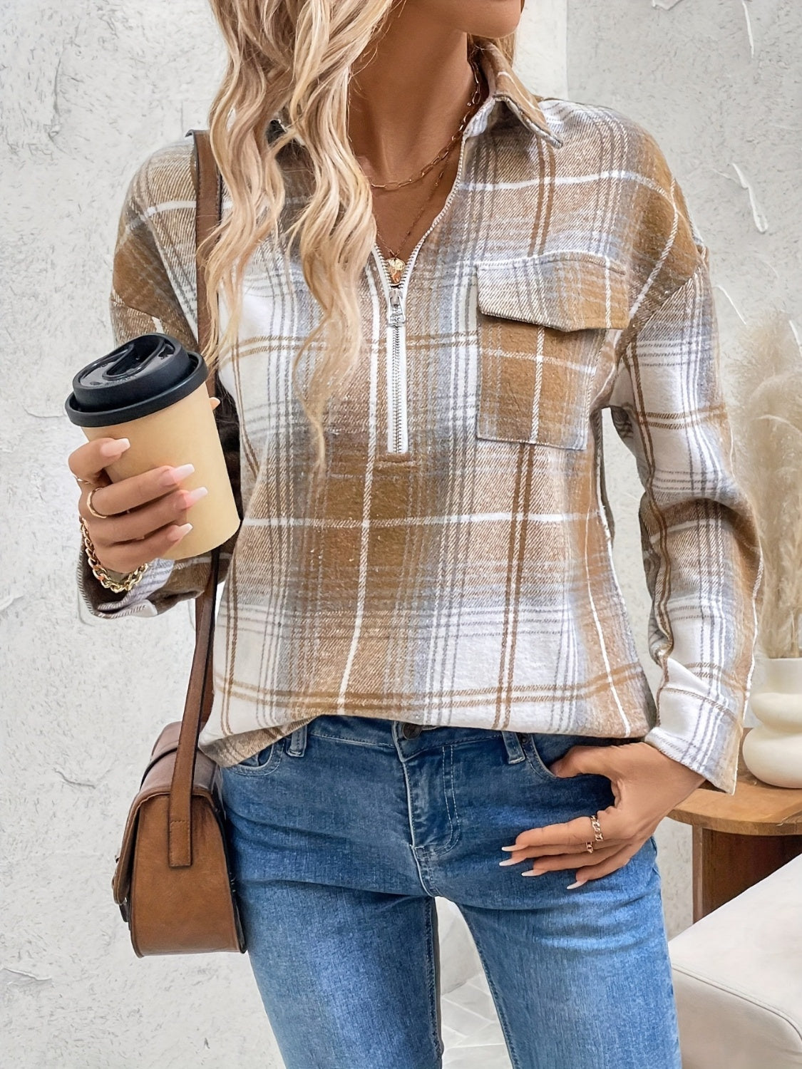 Brenda® | Checked long sleeve top with collar and half zip