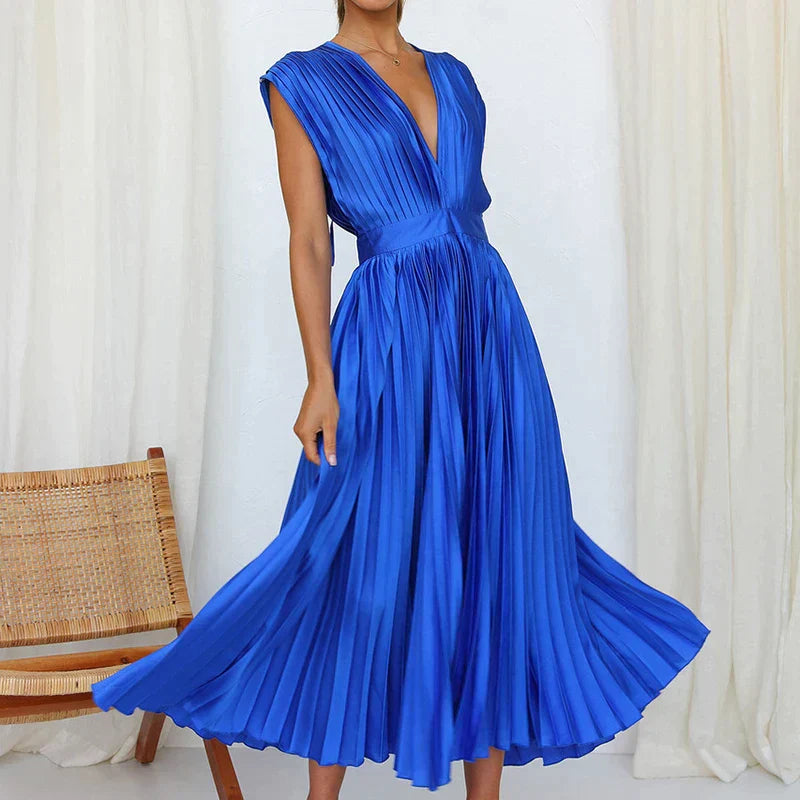 Delia® | V-Neck Maxi Dress With Pleats