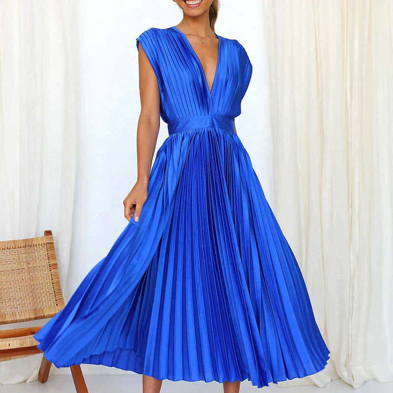 Delia® | V-Neck Maxi Dress With Pleats