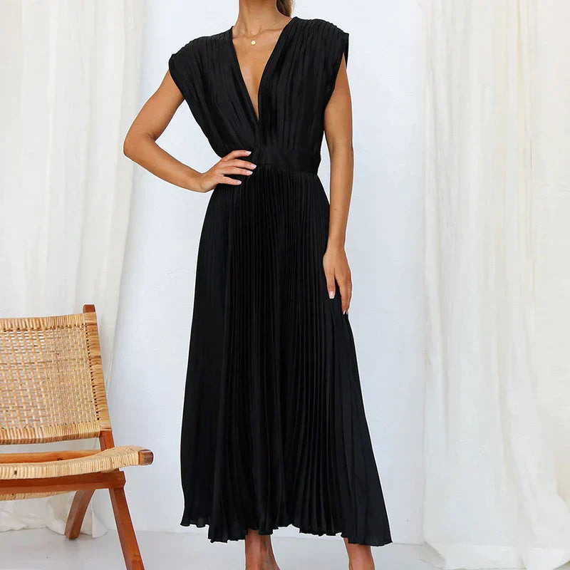 Delia® | V-Neck Maxi Dress With Pleats