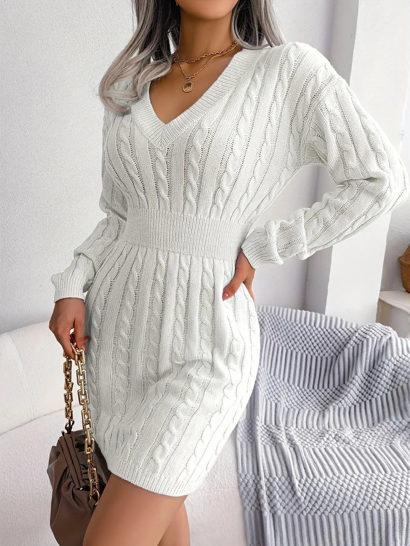 Anna® | Elegant V-neck dress