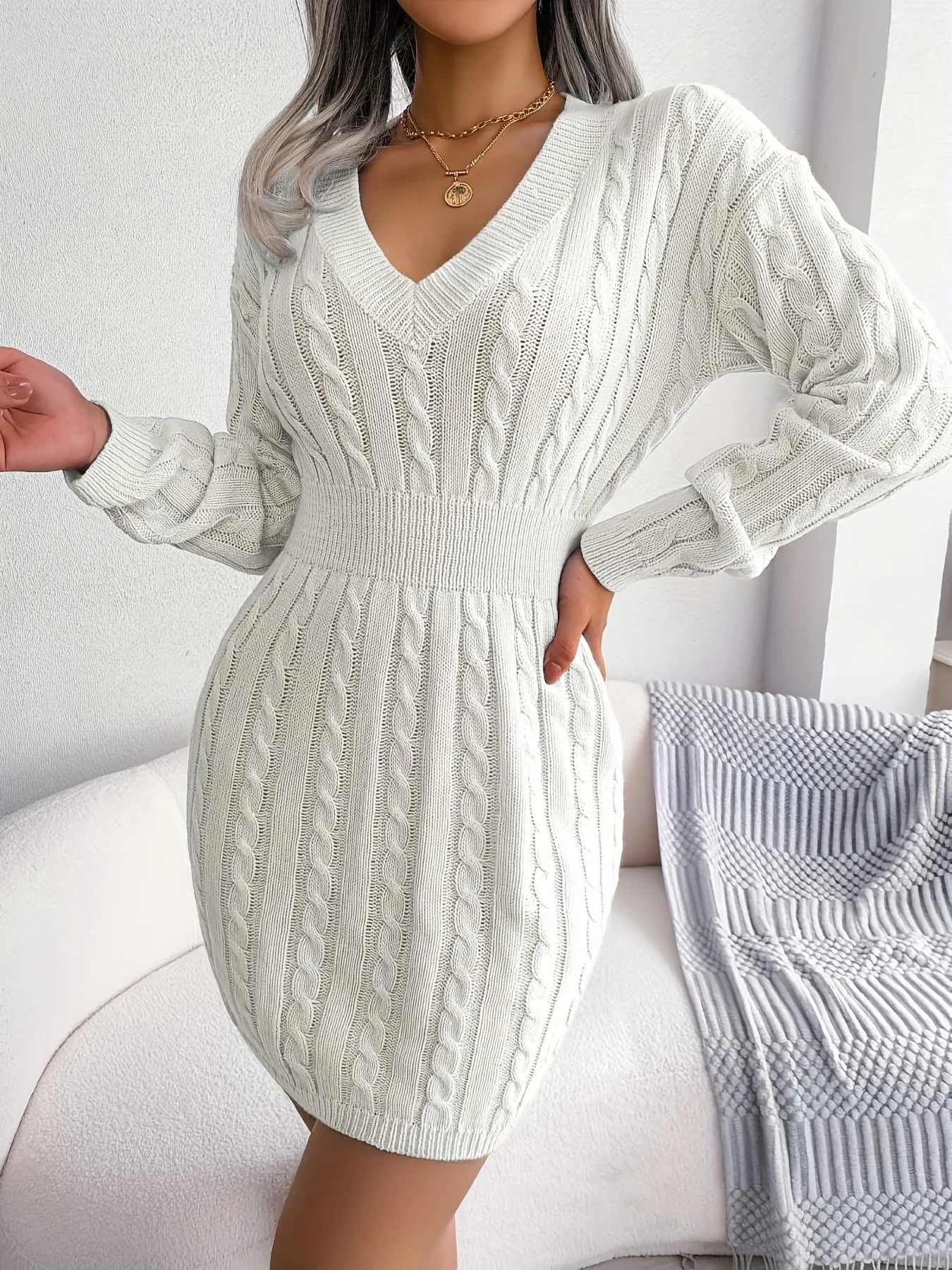 Anna® | Elegant V-neck dress