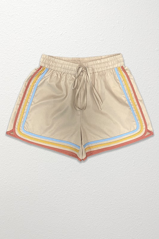 Ava® | Striped retro shorts