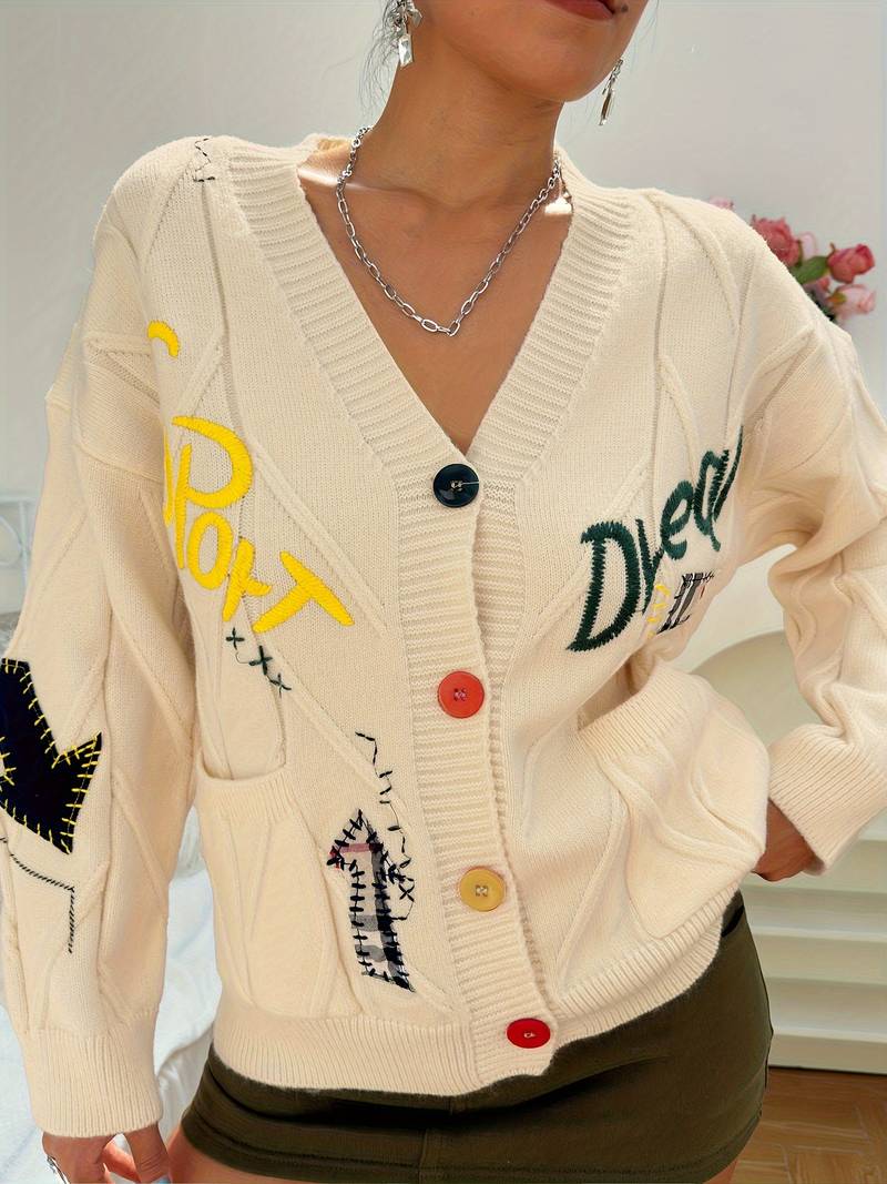 Celia® | Elegant knitted sweater with embroidery