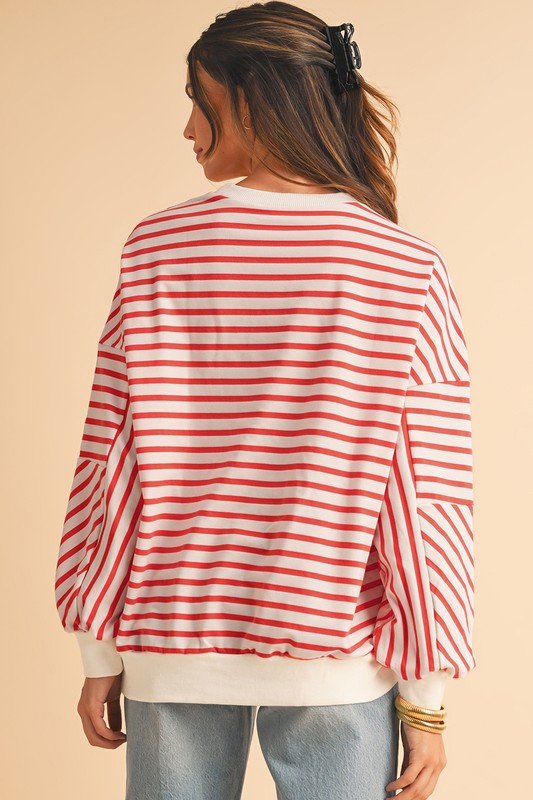 Cecilia® | Loose sweatshirt with low shoulders and a crew neck
