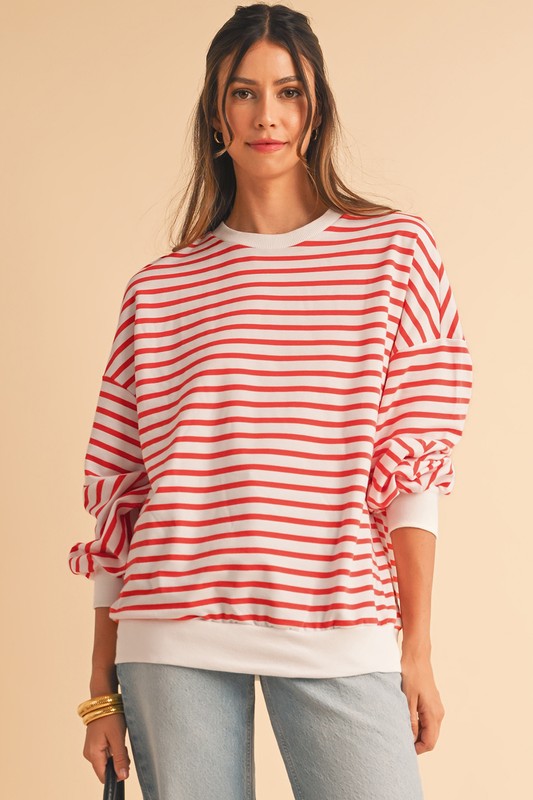 Cecilia® | Loose sweatshirt with low shoulders and a crew neck