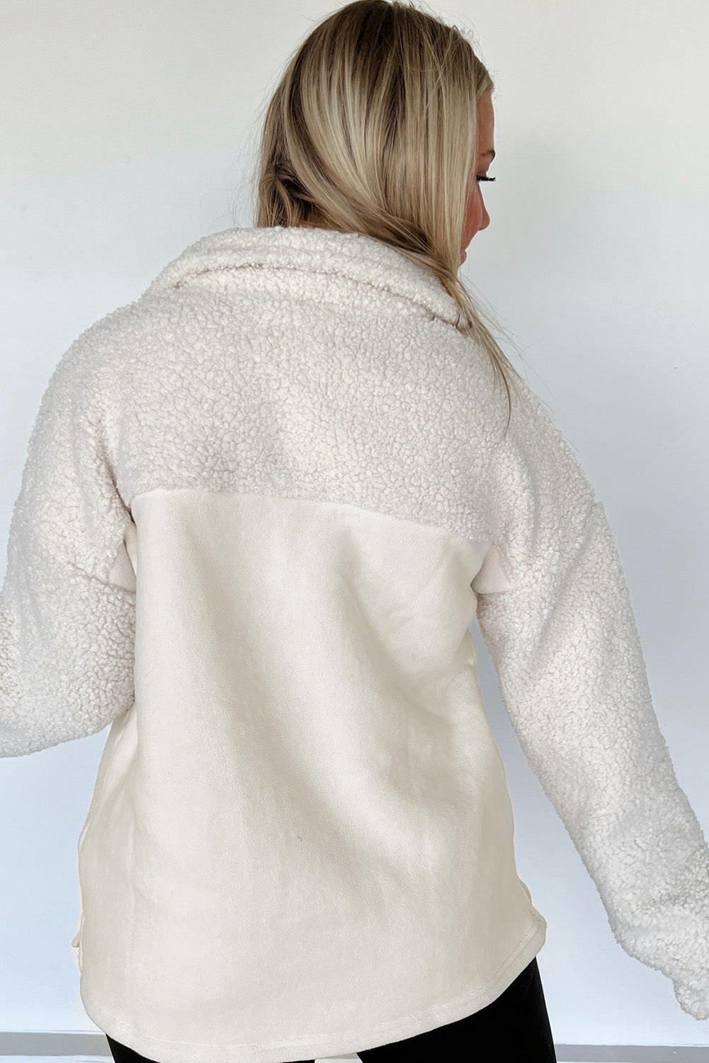 Camila® | Fashionable and minimalist winter garment