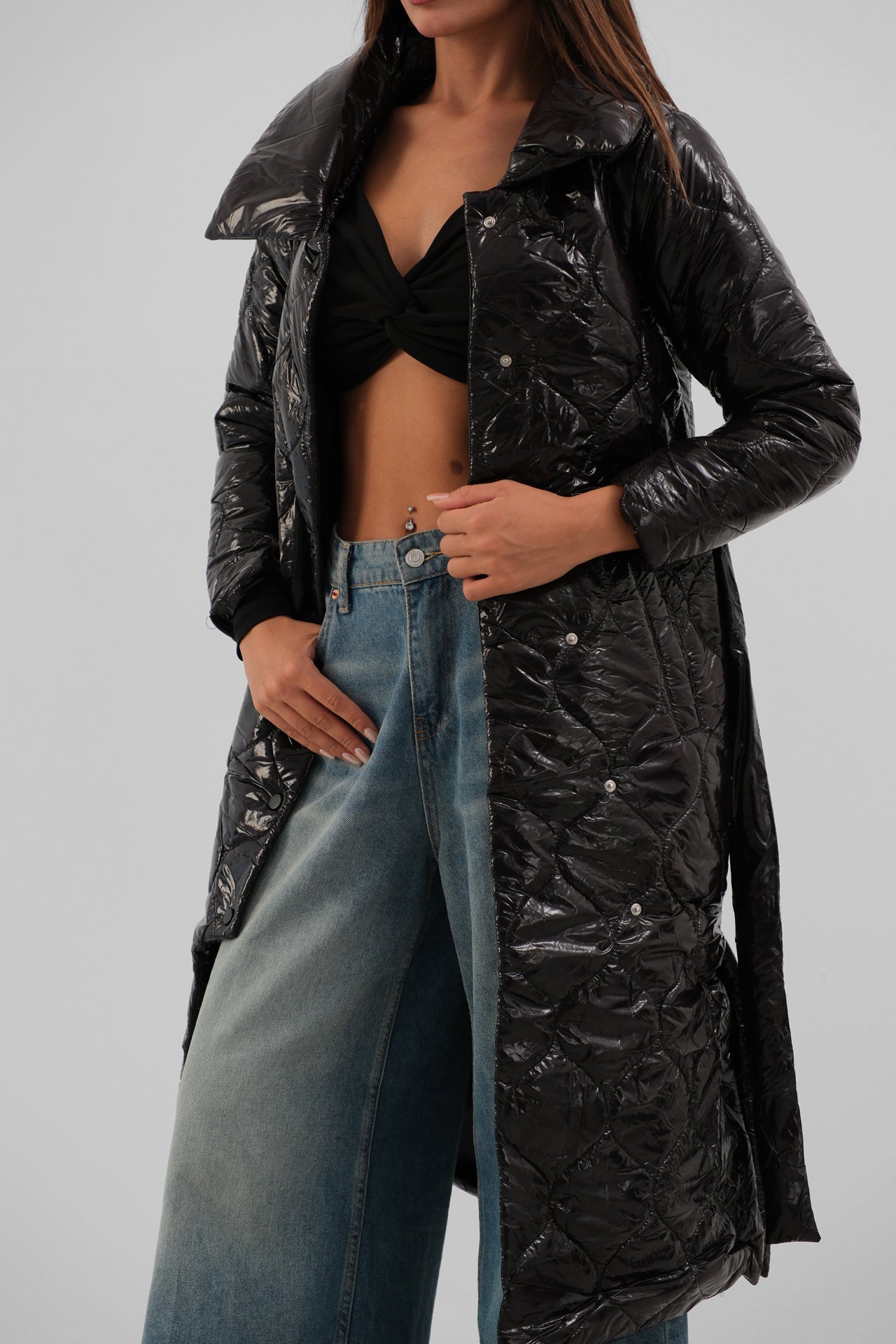 Eliana® | Women's maxi puffer jacket made of patented leather in black