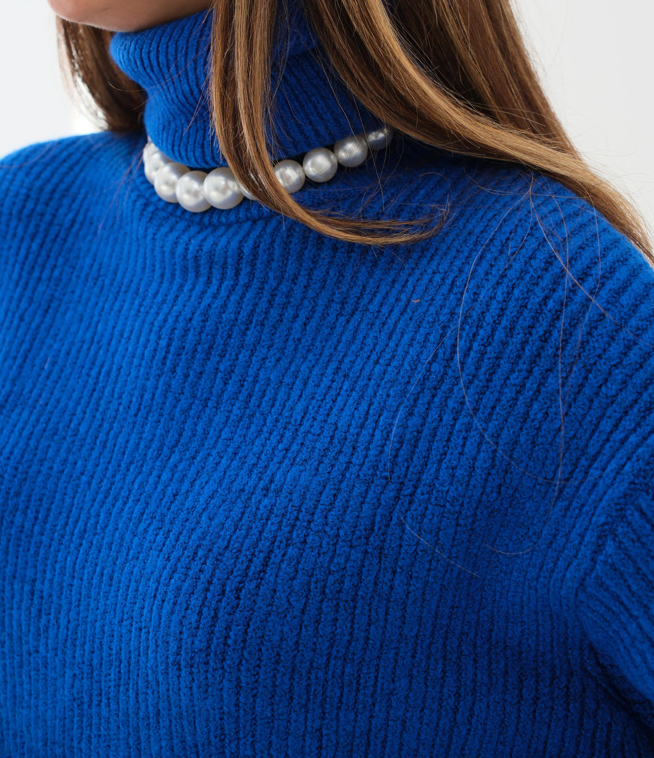 Belen® | Oversized turtleneck tunic for women made of knitted material in blue