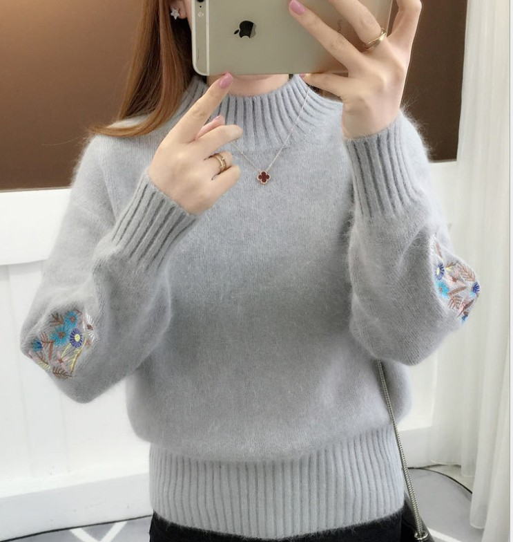 Cintia® | Sweater with floral embroidery