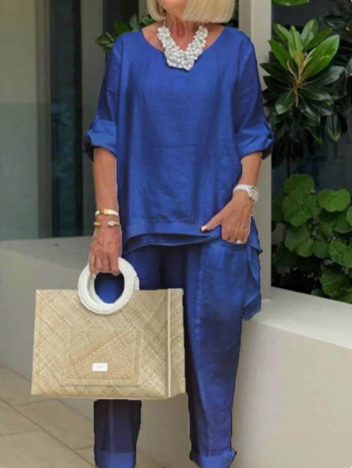 Consuelo® | Suit with discreet elegance