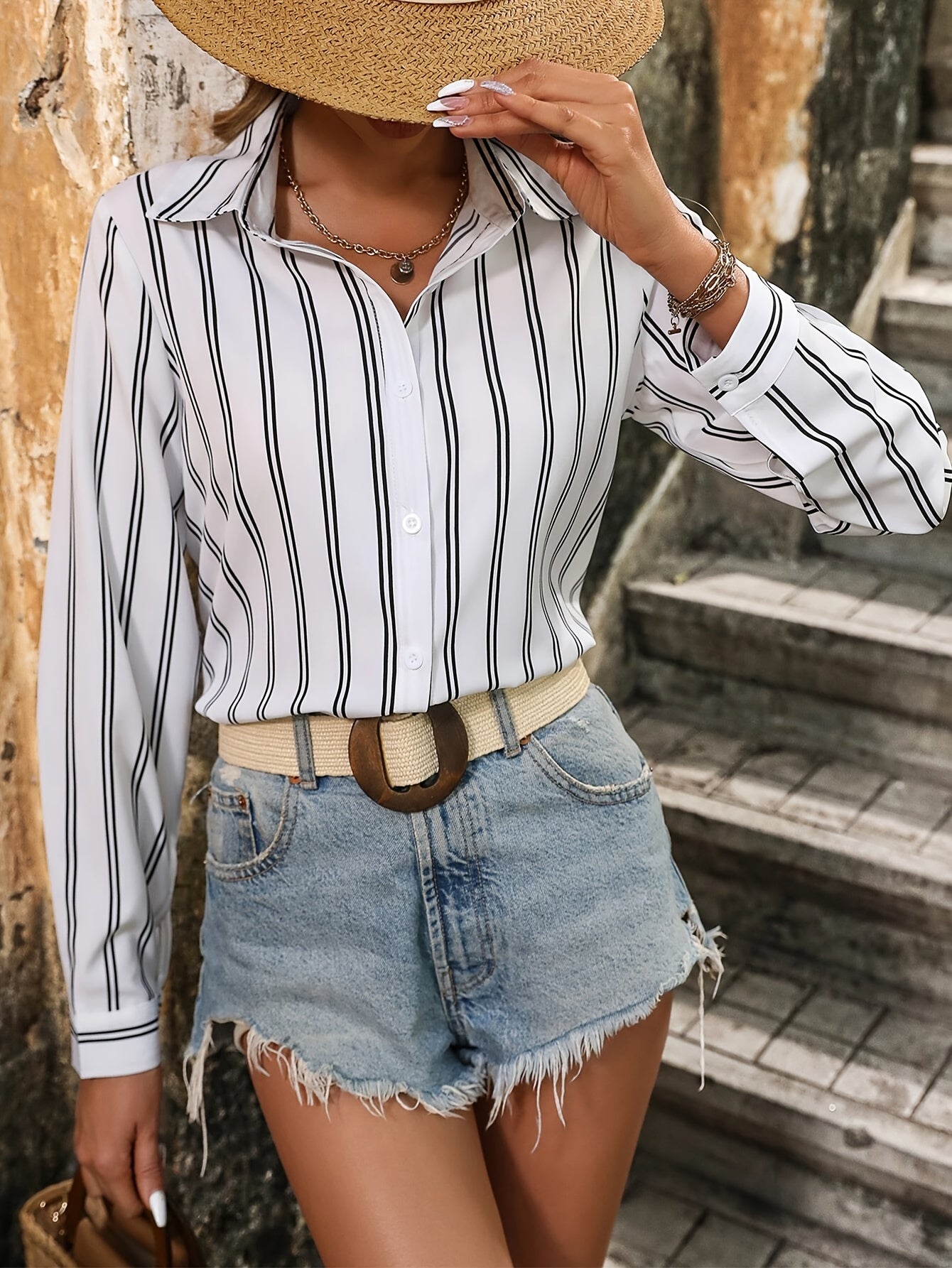 Bree® | Stylish V-Neck Striped Blouse