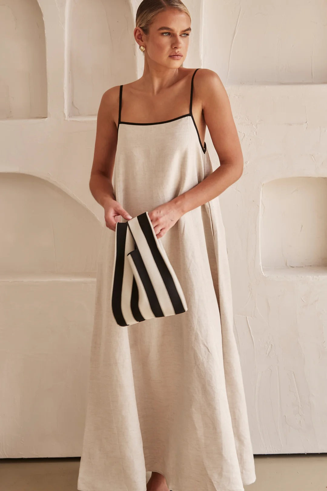 Charity® | Long contrasting linen dress