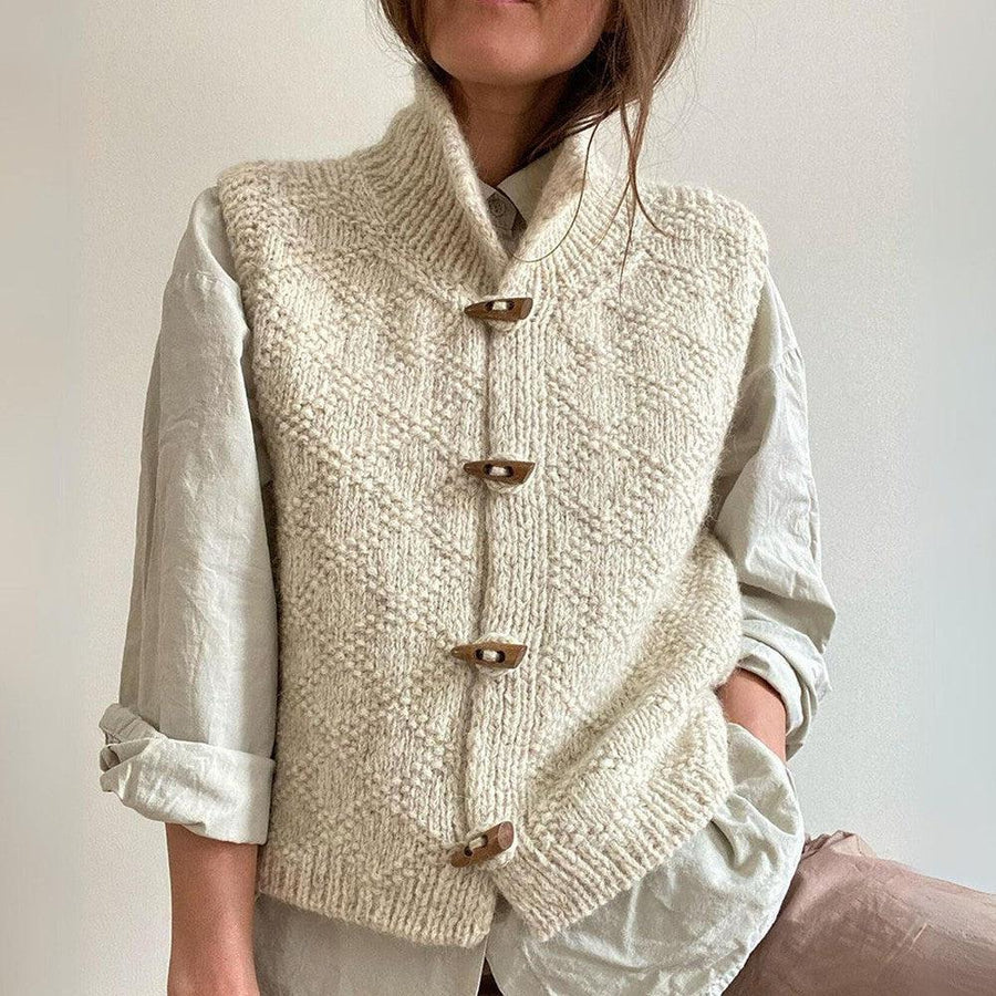Basilisa | Simple sleeveless cardigan