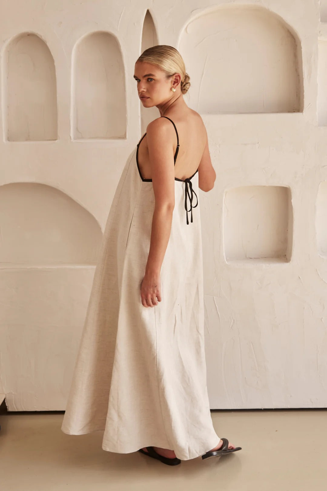 Charity® | Long contrasting linen dress