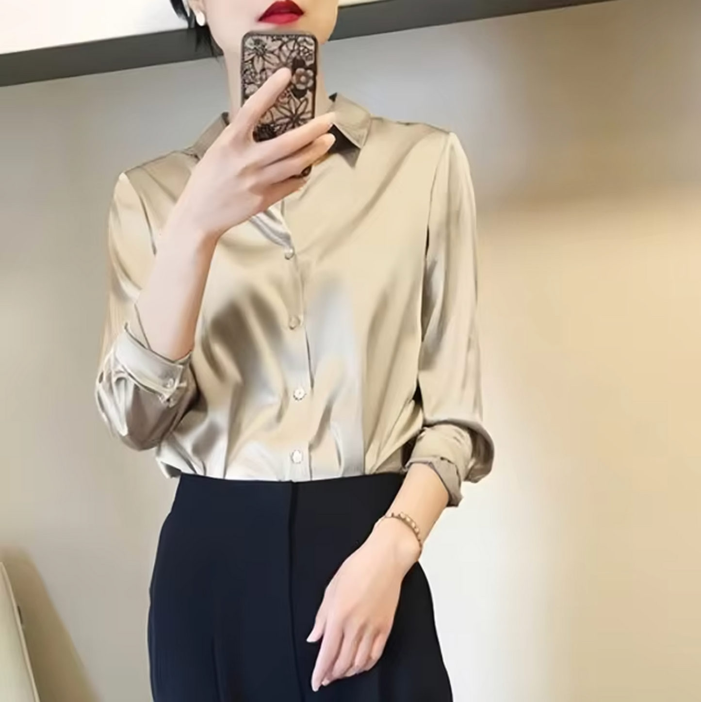 Dana® | Elegant satin blouse