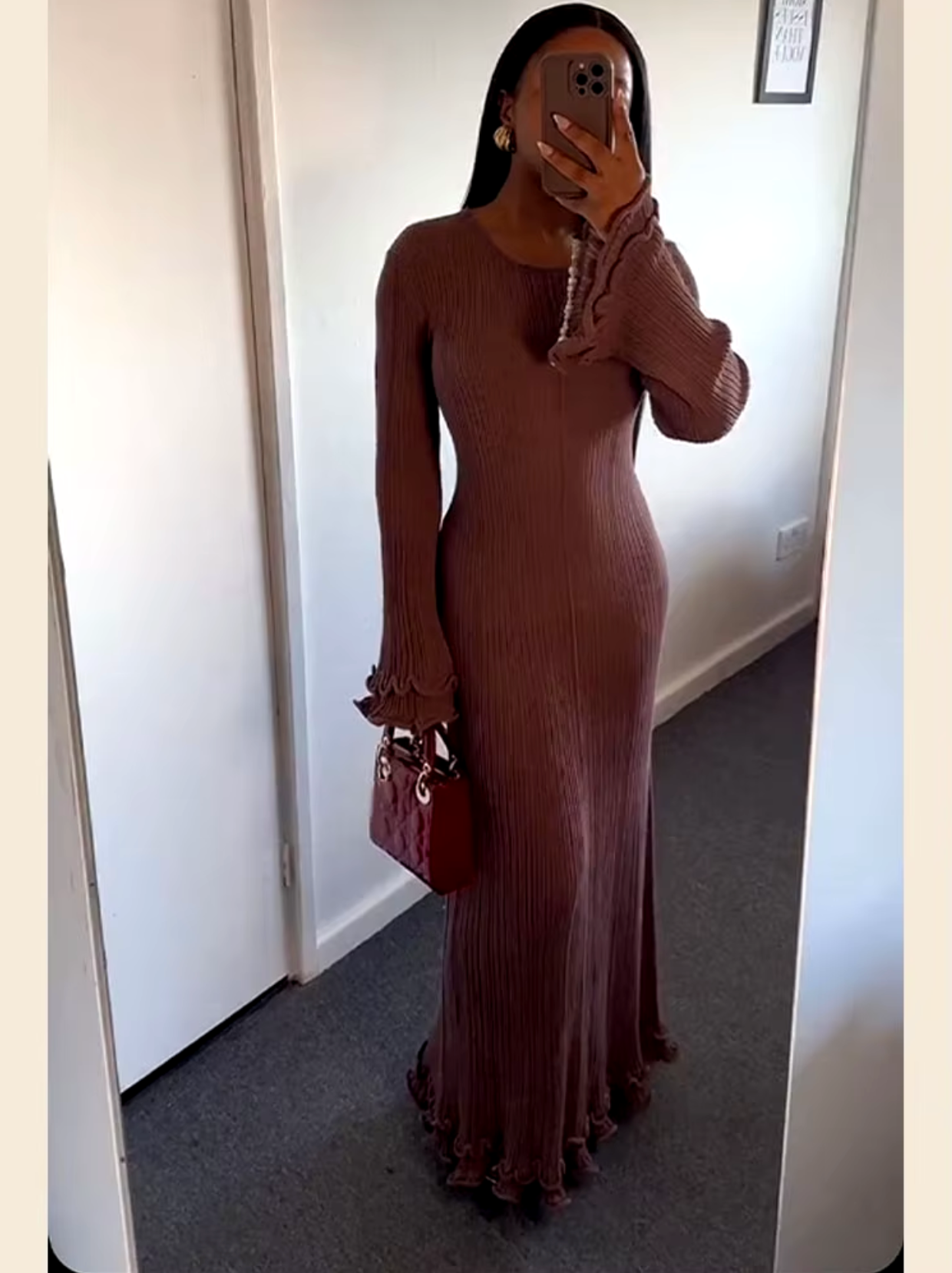 Alma® | Long knitted dress with ruffle hem