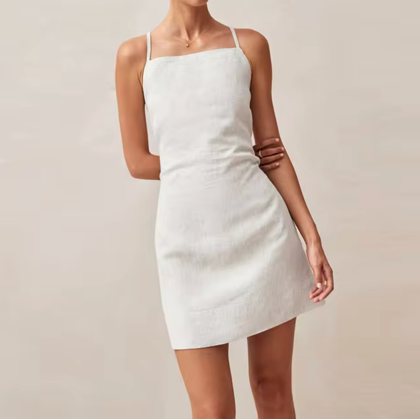 Amelia® | Short dress in linen and cotton with a crossed back